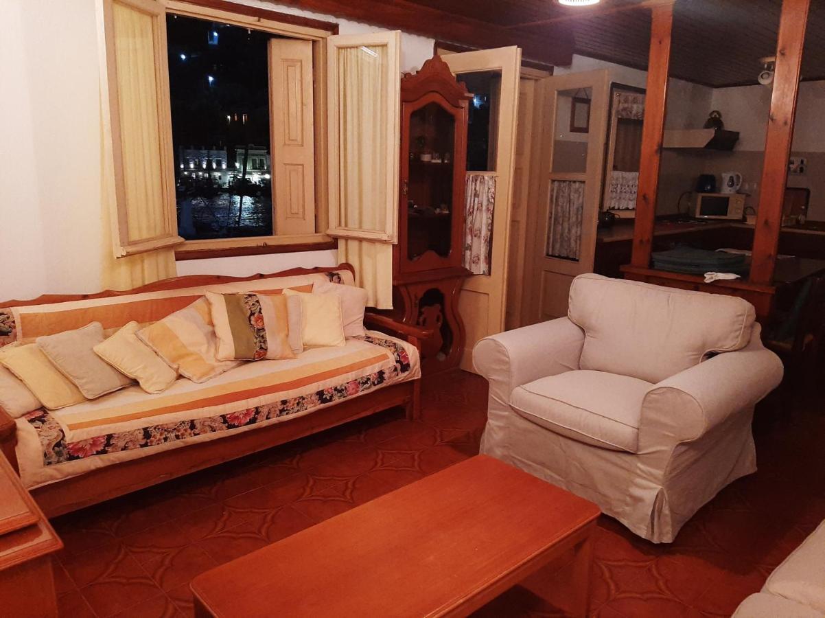 Harbour View Apartment Сими Екстериор снимка